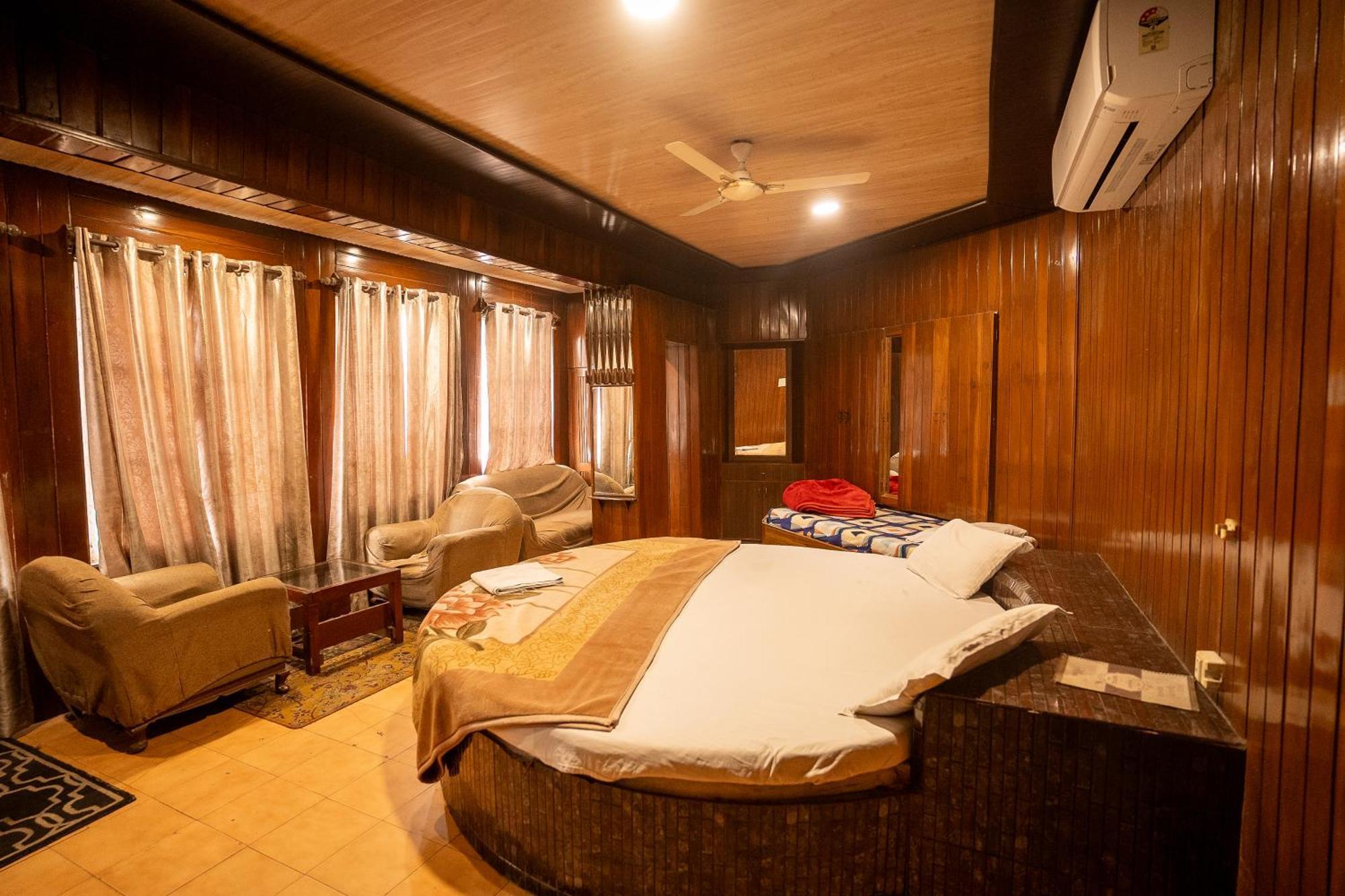 Hotel Shahjahan อัครา ภายนอก รูปภาพ
