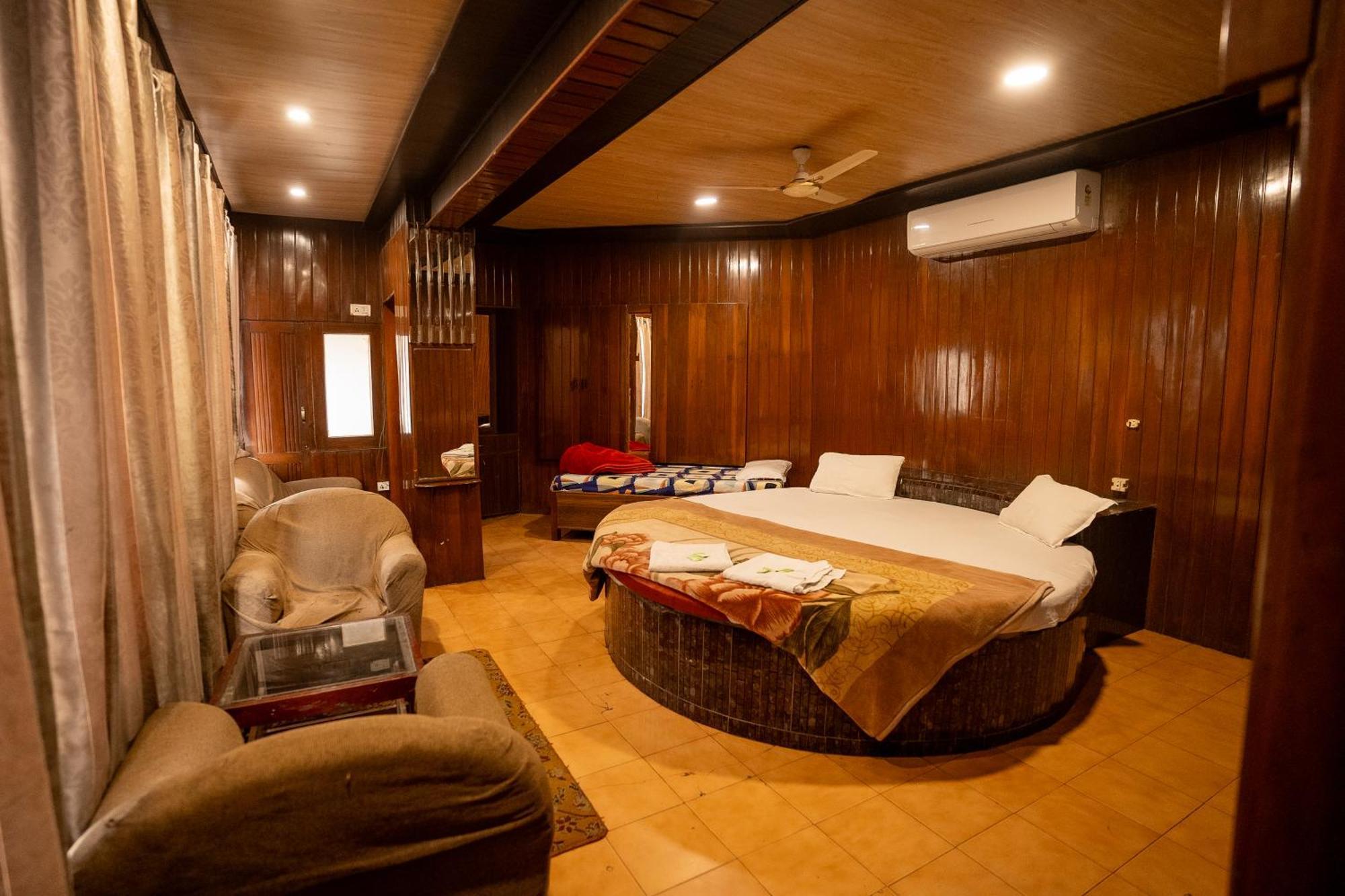 Hotel Shahjahan อัครา ภายนอก รูปภาพ